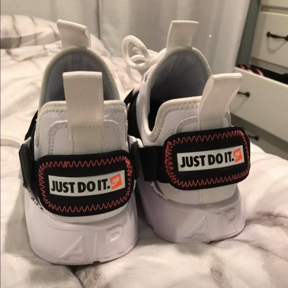 Nike woman’s sneakers